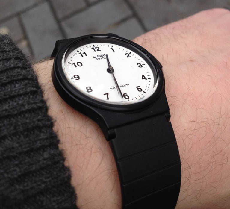 Casio Casio Collection MQ-24-7BLDF (MQ-24-7BL), collection япония мужские часы на браслете пластик боковой вид