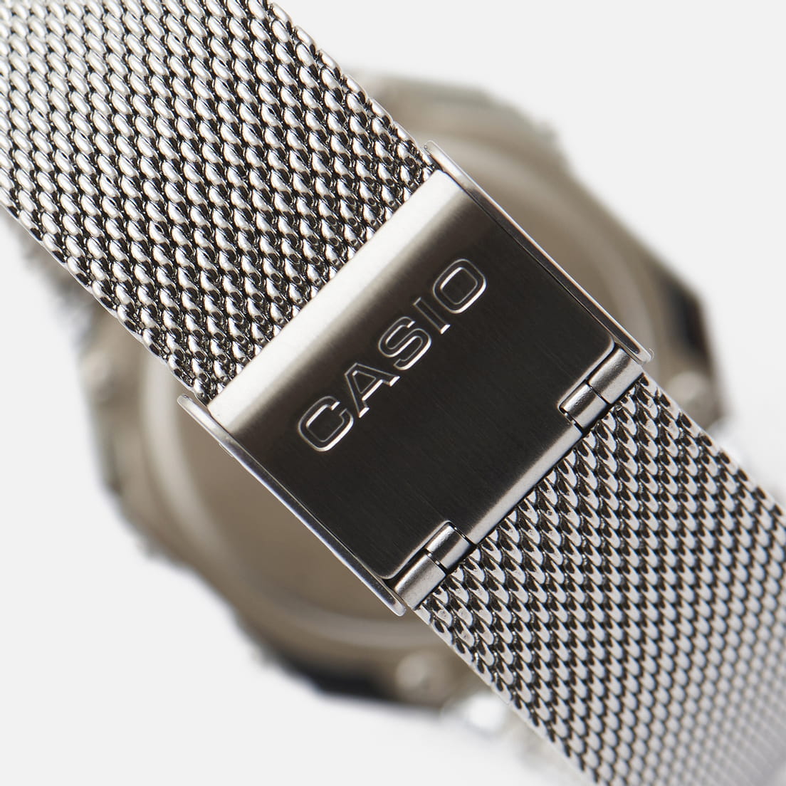 Casio Casio Collection A700WEM-7AEF, collection япония мужские часы на браслете нержавеющая сталь боковой вид