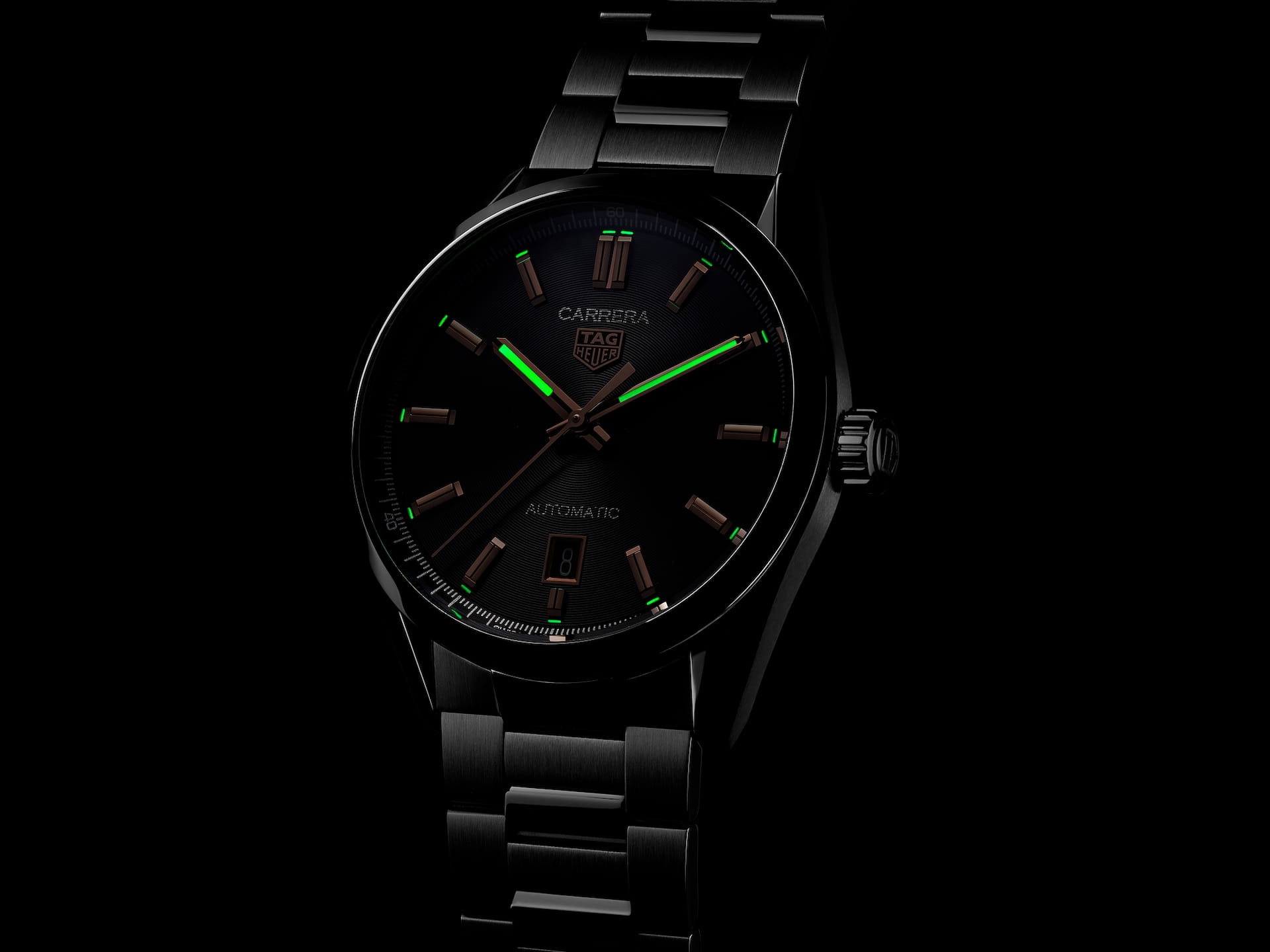 TAG Heuer TAG Heuer Carrera WBN2113.BA0639 механические мужские часы часы крупный план черный циферблата