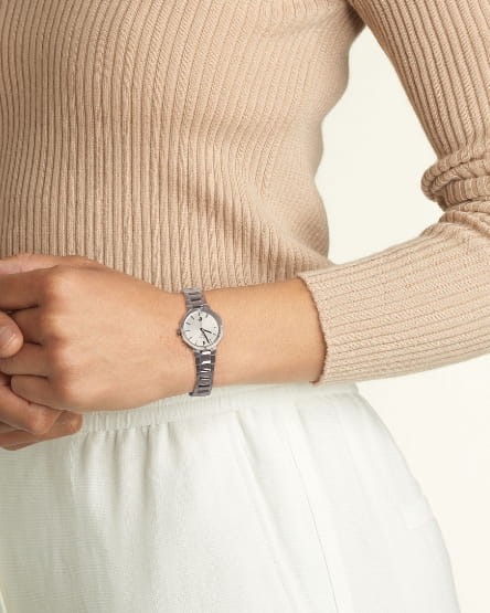 Casio Casio Sheen SHE-4543D-7A , наручные женские часы фото под углом