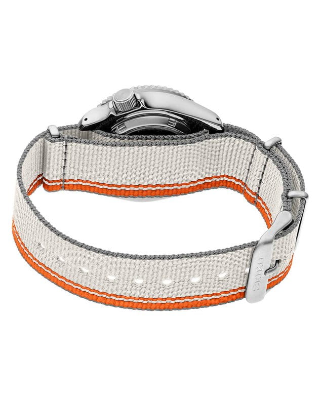 Seiko Seiko 5 Sports SRPK73  — детали корпуса и тканевый