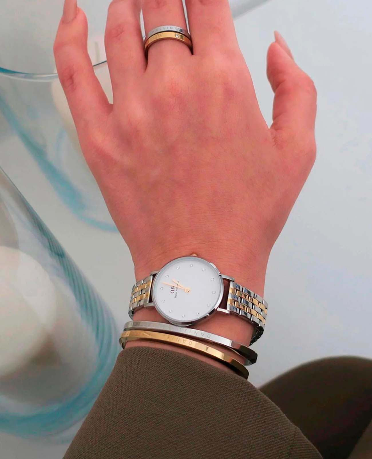 Daniel Wellington Daniel Wellington Petite DW00100616 кварцевые женские часы часы крупный план белый циферблата