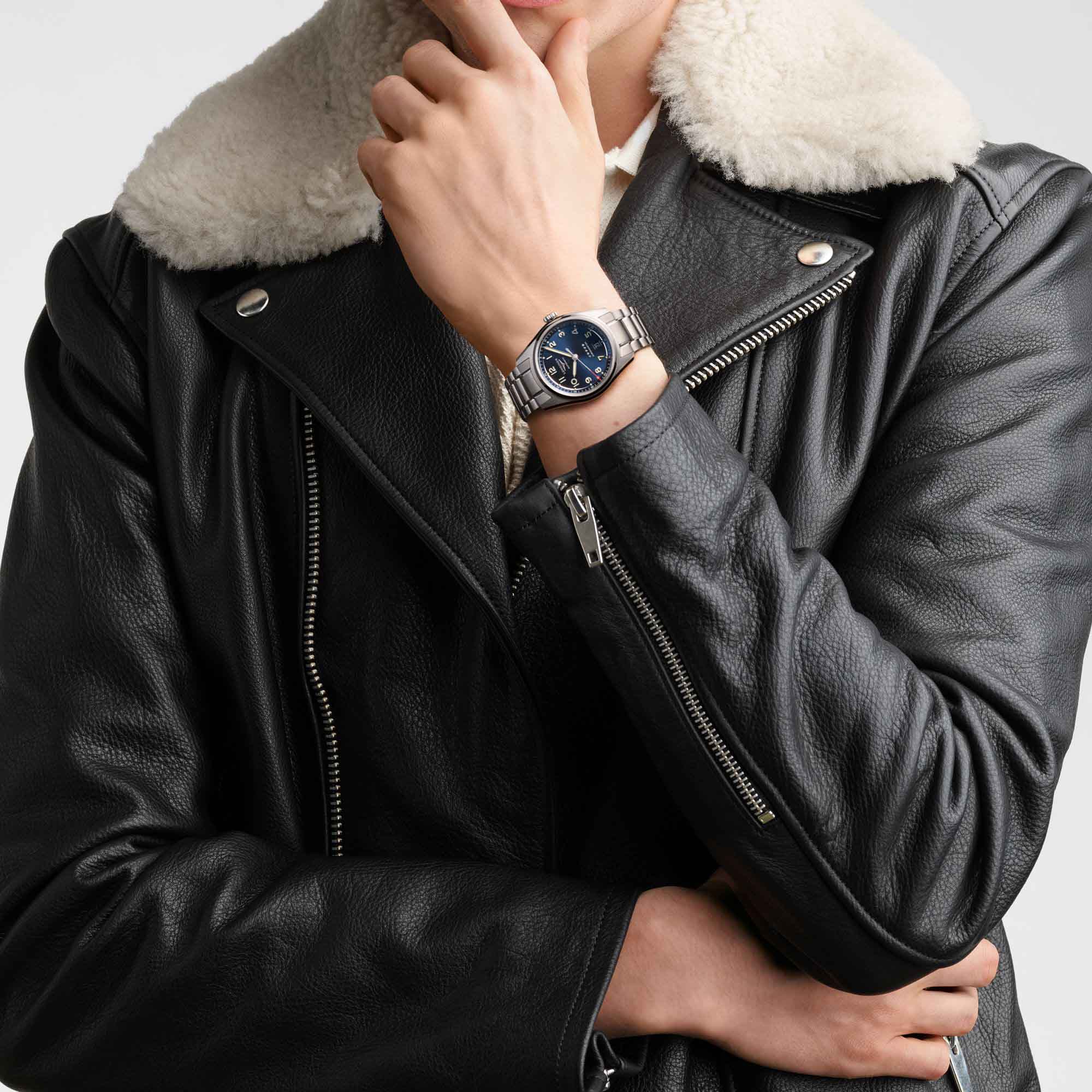 Longines Longines Spirit L3.410.4.93.6 мужские часы серебристый циферблат на запястье