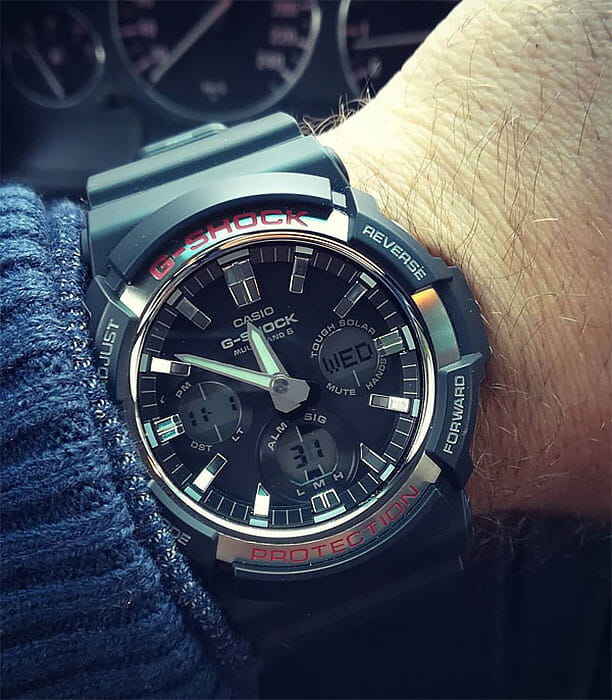 Casio GAW-100-1A мужские часы застежка крупным планом