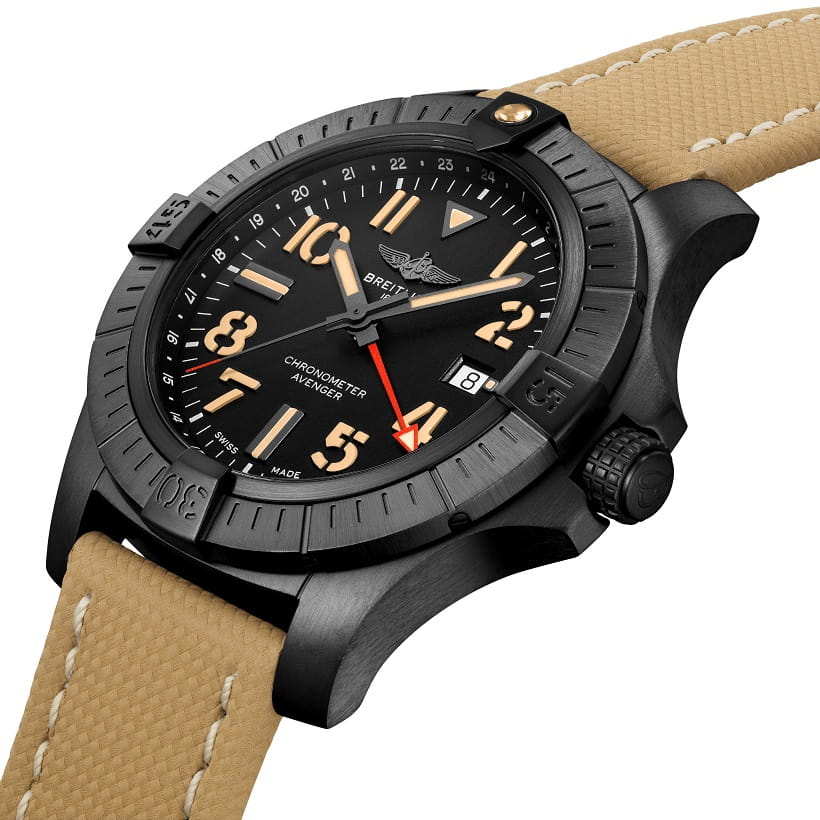 Breitling Breitling Avenger Automatic GMT 45 Night Mission V32395101B1X2 , наручные мужские часы фото под углом