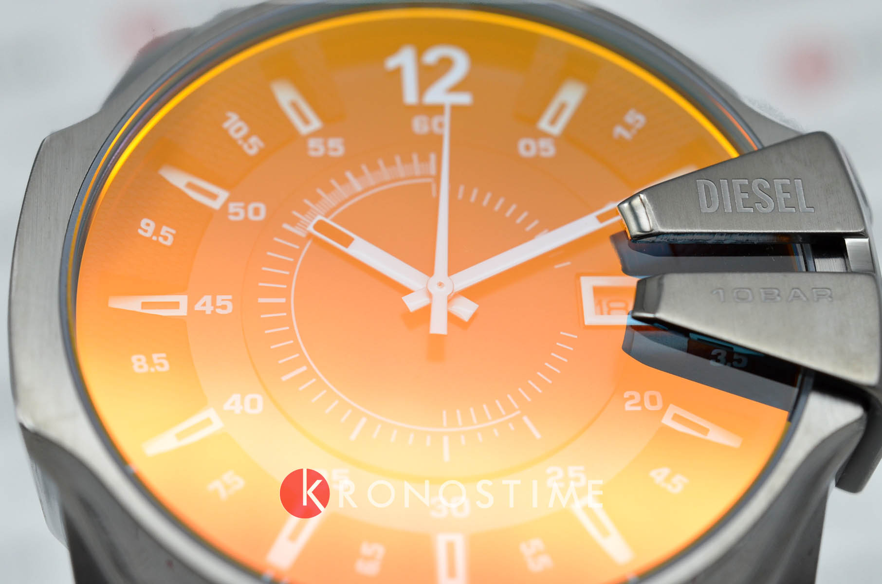 Diesel Diesel Master Chief DZ1965  — детали корпуса и сталь с ip покрытием