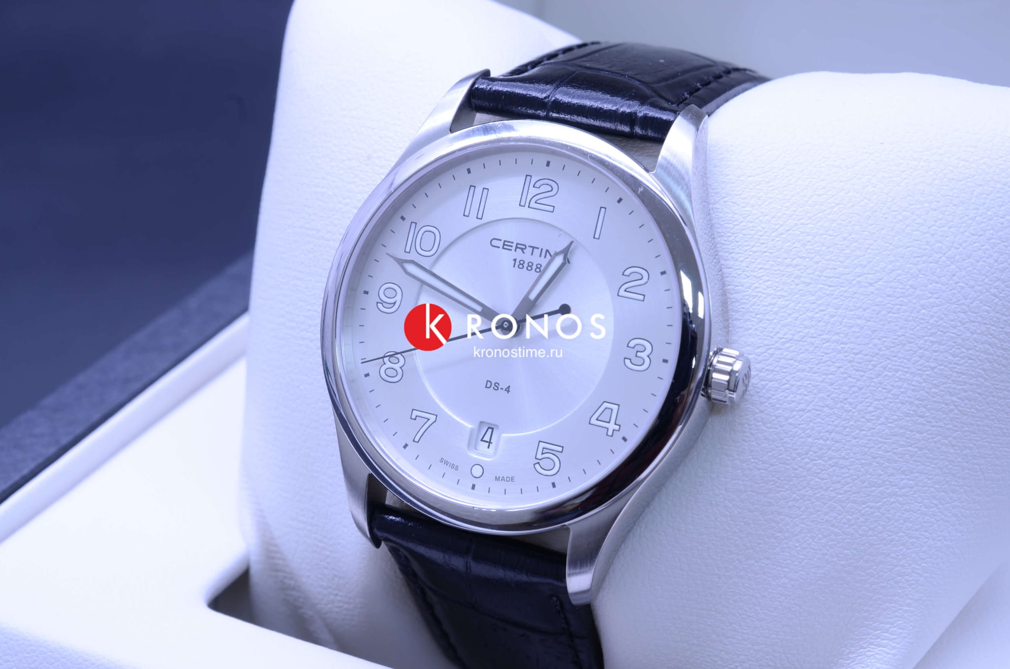 Certina C0224101603000 мужские часы застежка крупным планом