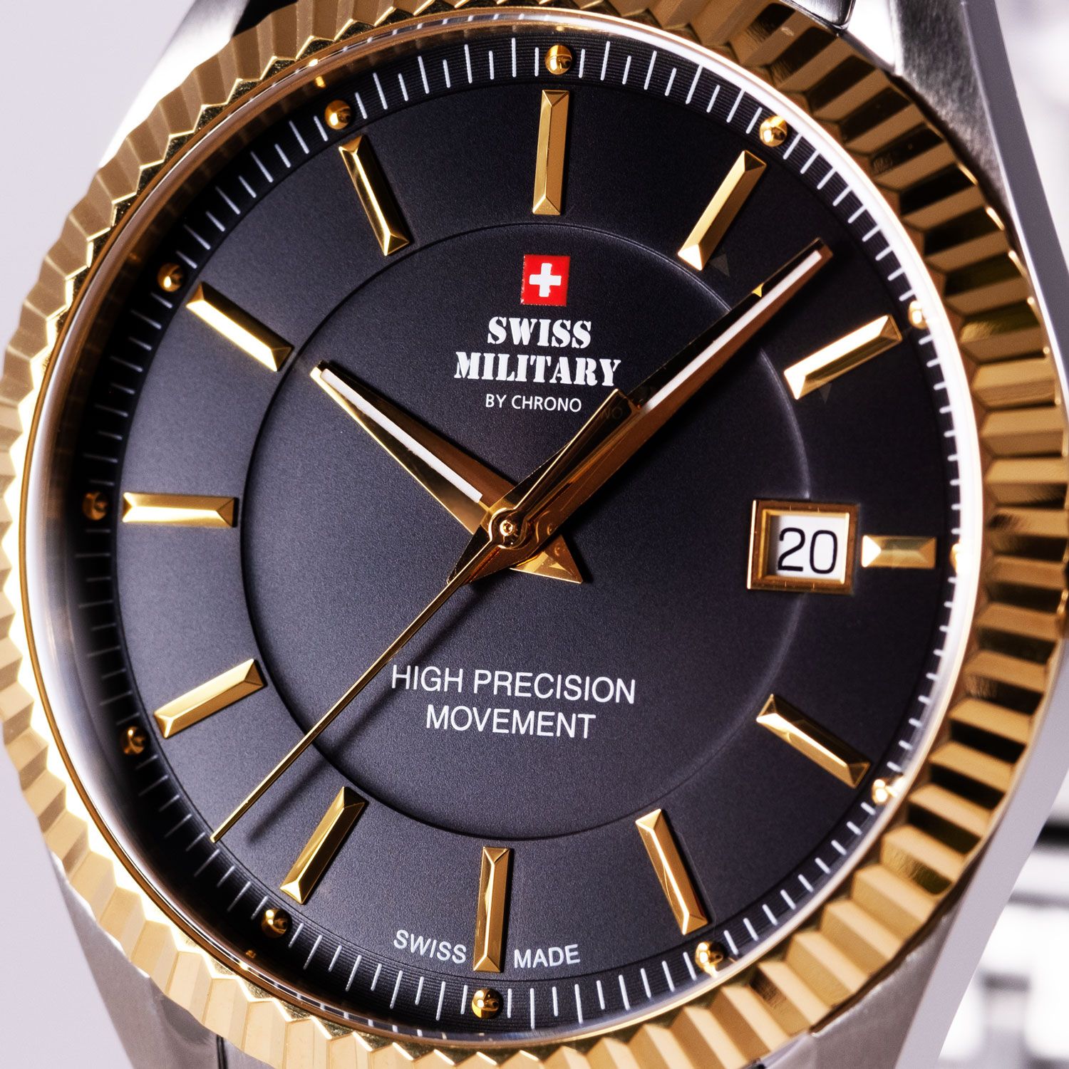 Swiss Military by Chrono Swiss Military by Chrono Сверхточные SM34065.04,  швейцария мужские часы на браслете сталь c pvd покрытием боковой вид
