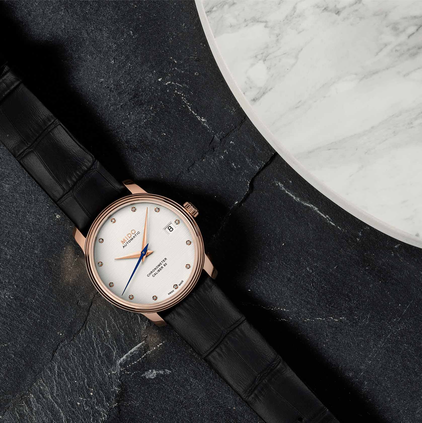 Mido Mido Baroncelli Chronometer M027.208.36.036.00 механические женские часы часы крупный план белый циферблата