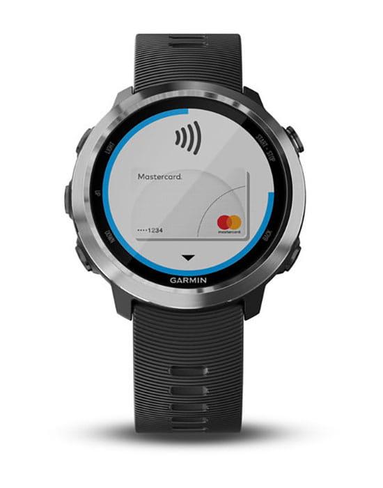 Garmin 010-01863-30 мужские часы застежка крупным планом