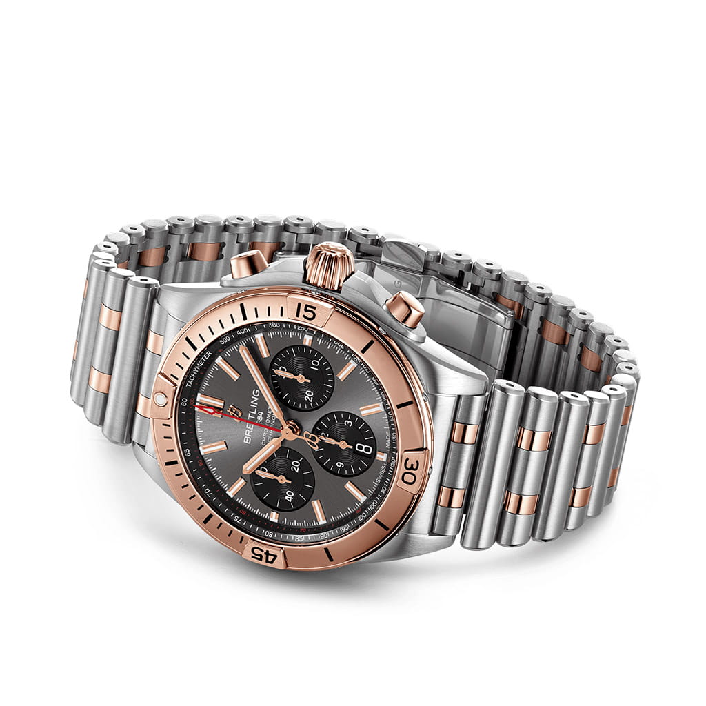Breitling Breitling Chronomat B01 42 UB0134101B1U1, chronomat швейцария мужские часы на браслете нержавеющая сталь + золото 18к боковой вид