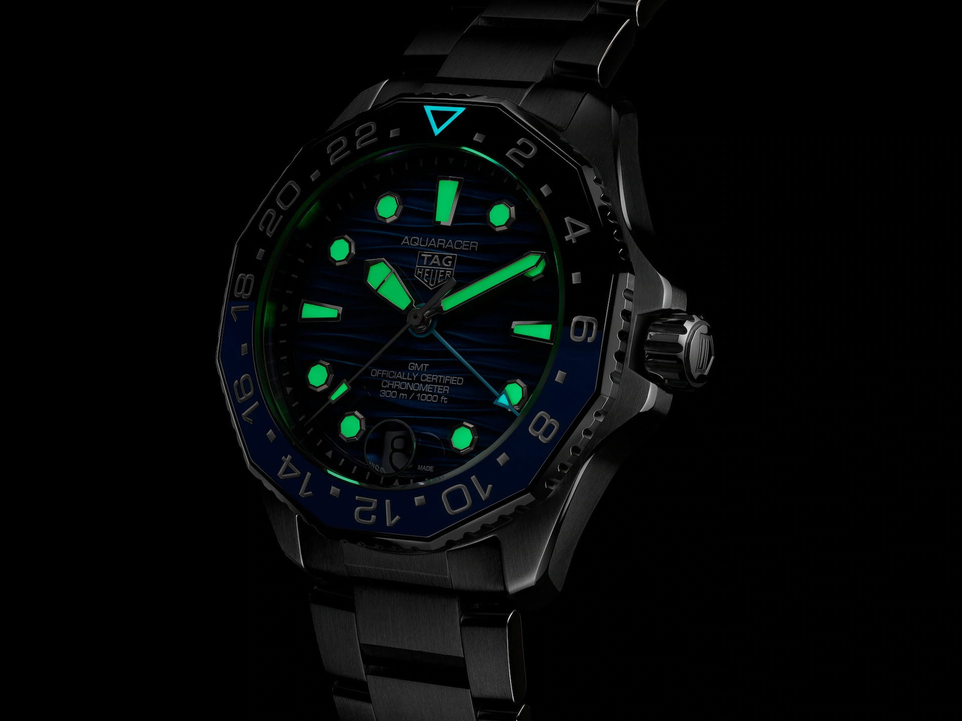TAG Heuer TAG Heuer Aquaracer Professional 300 GMT WBP5114.BA0013 мужские часы синий циферблат на запястье