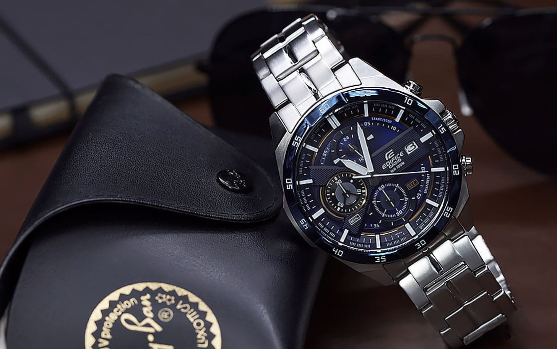 Casio Casio Edifice EFR-556DB-2A кварцевые мужские часы часы крупный план синий циферблата