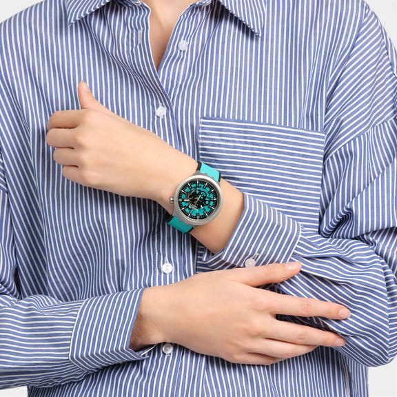 Swatch Swatch Big Bold Irony Lacquered SB07S111, big bold швейцария мужские часы на браслете резина боковой вид