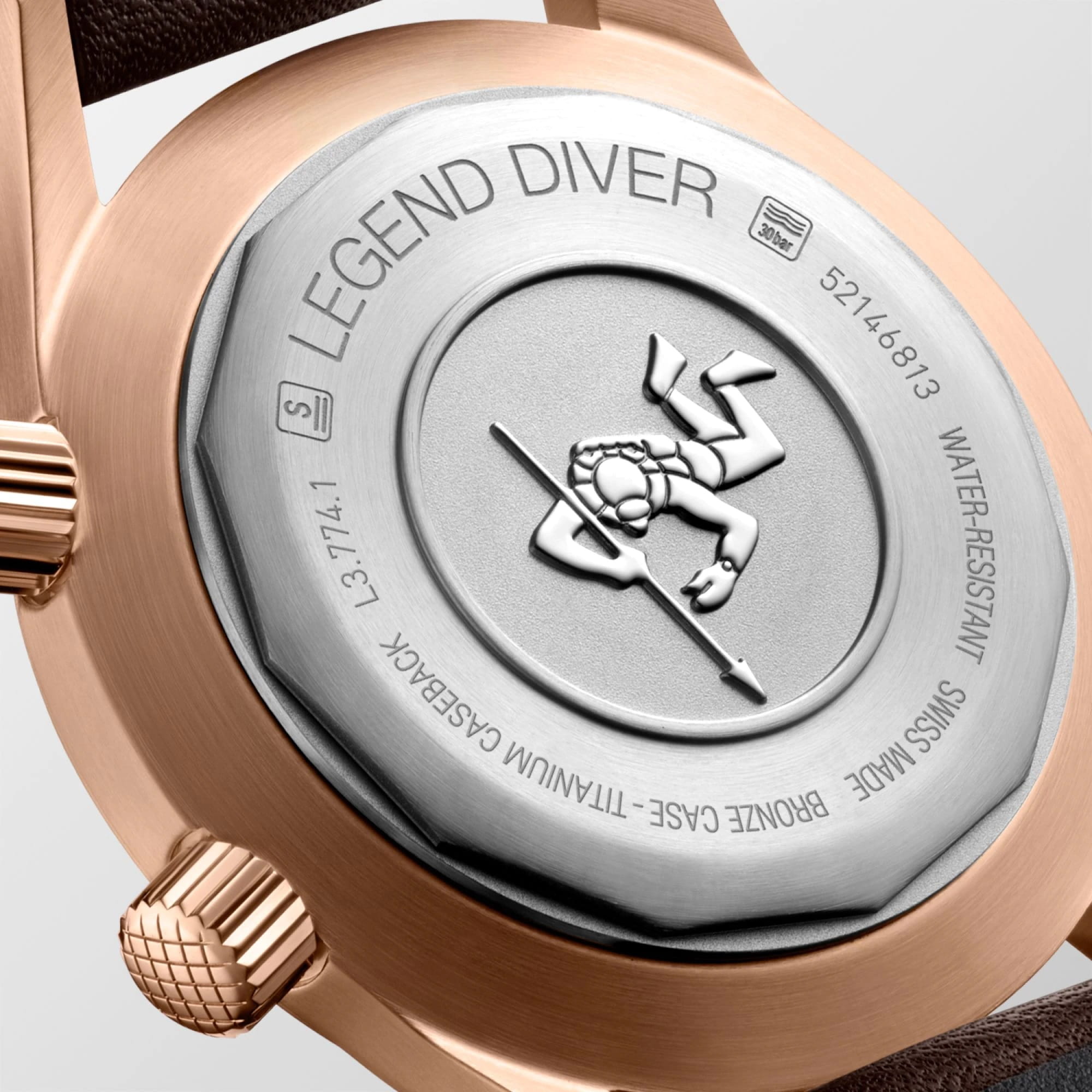 Longines L37741502 мужские часы застежка крупным планом