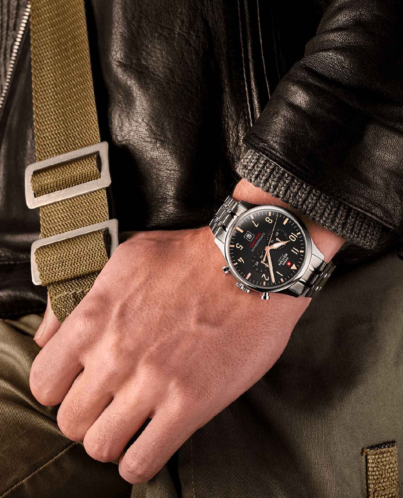 Swiss Military by Chrono Swiss Military by Chrono Vintage Chronograph SM34098.04,  швейцария мужские часы на браслете нержавеющая сталь боковой вид