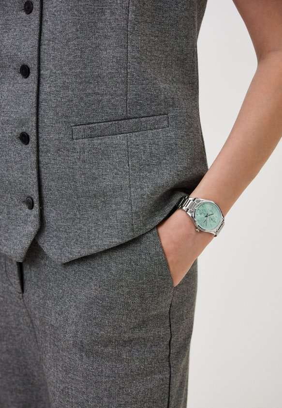 Slazenger Slazenger SL.09.2229.4.06  — детали корпуса и нержавеющая сталь