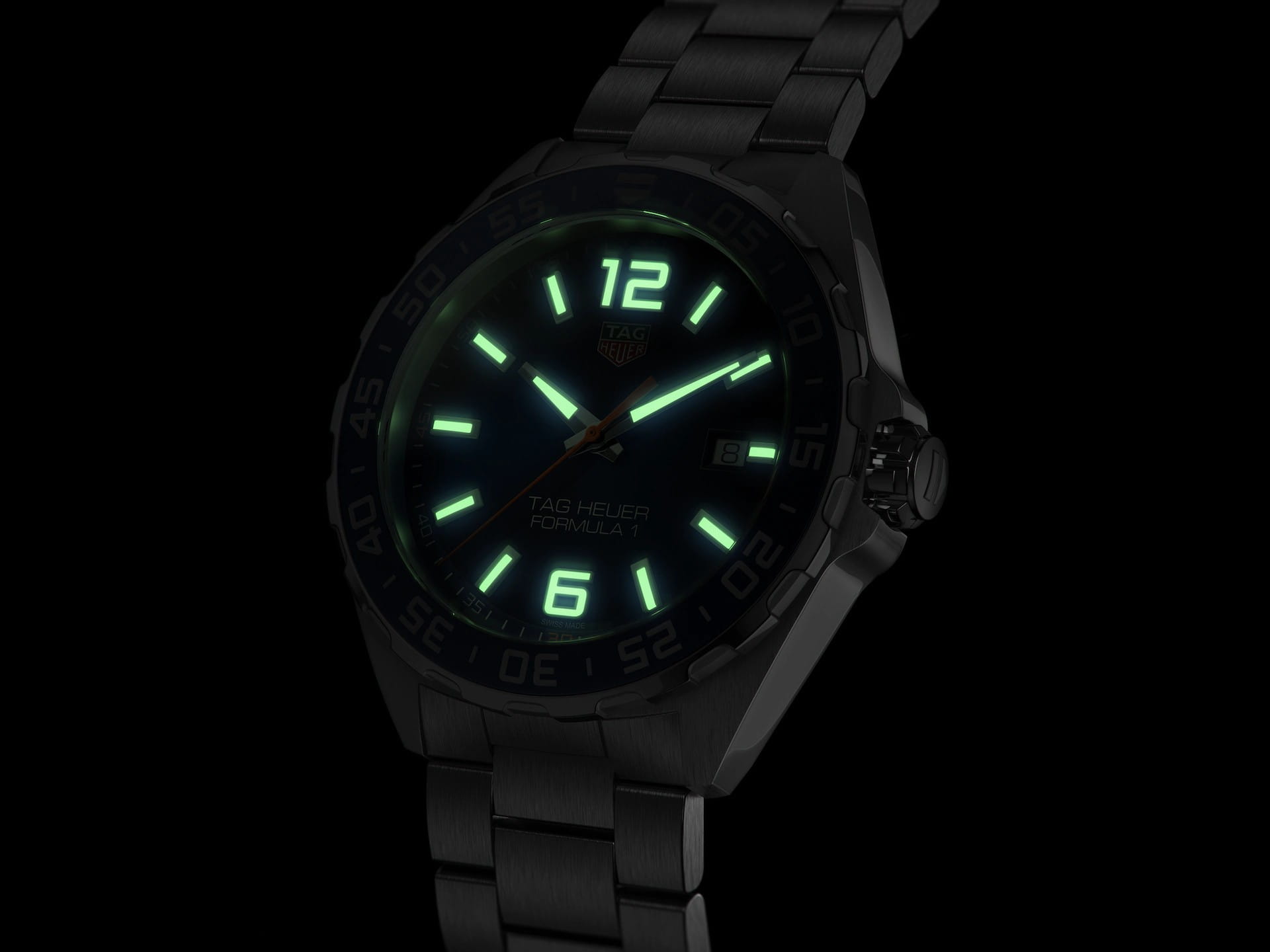 TAG Heuer TAG Heuer Formula 1 WAZ1010.BA0842 кварцевые мужские часы часы крупный план синий циферблата