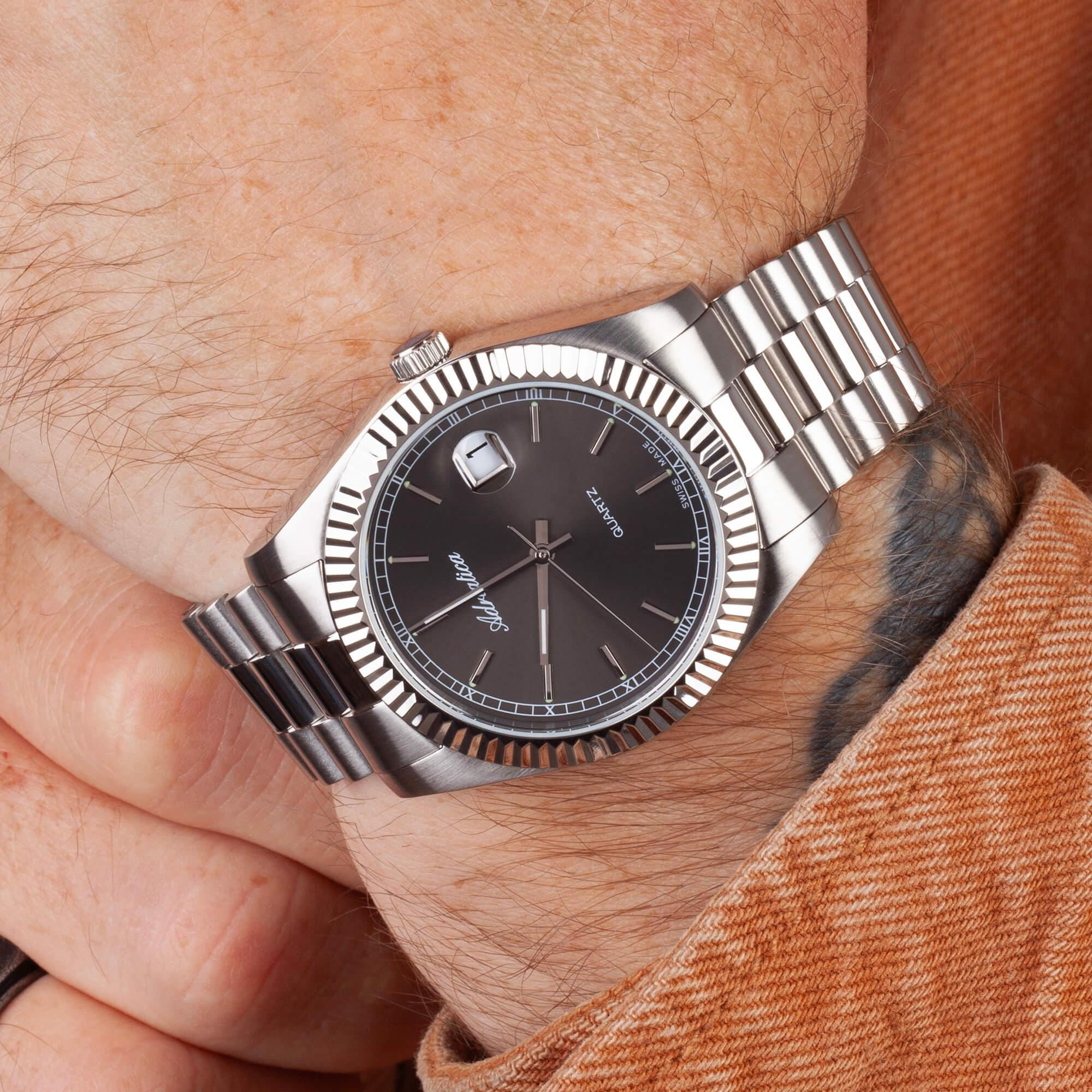 Adriatica Adriatica Premiere A1090.5116Q,  швейцария мужские часы на браслете нержавеющая сталь боковой вид