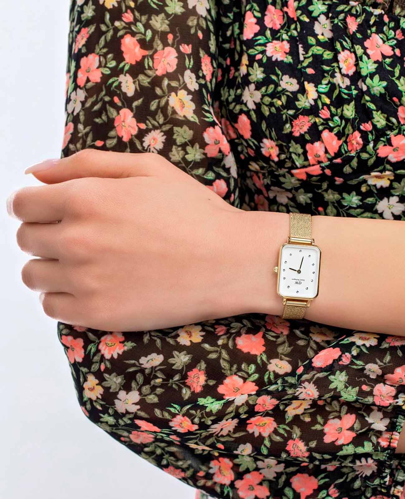 Daniel Wellington Daniel Wellington Quadro DW00100599 , наручные женские часы фото под углом