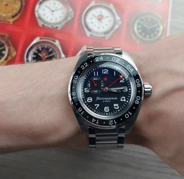 Оригинальные часы Восток Восток Командирские 02018А механические калибр механизма  общий вид
