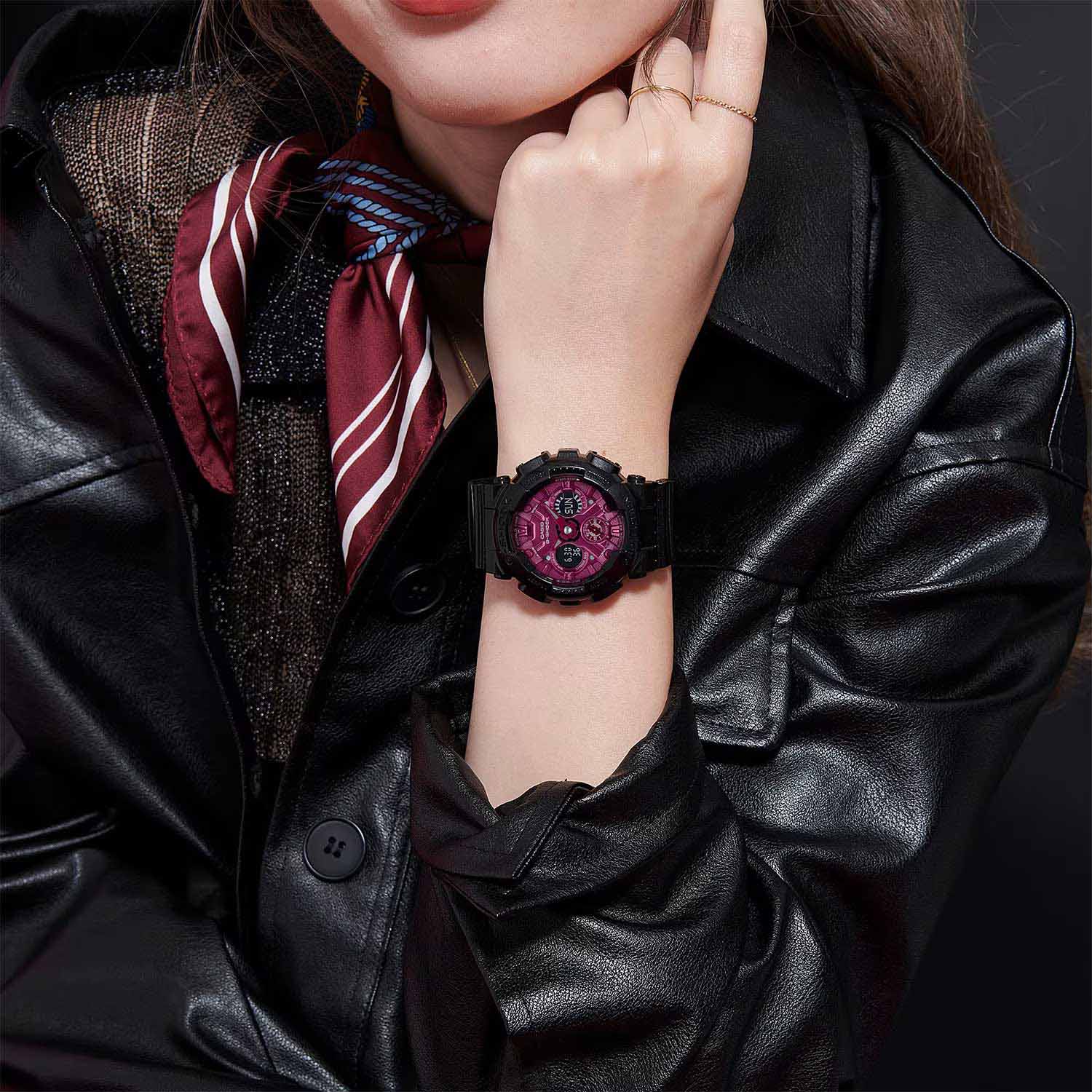 Casio Casio G-Shock GMA-S120RB-1ADR (GMA-S120RB-1a) , наручные женские часы фото под углом