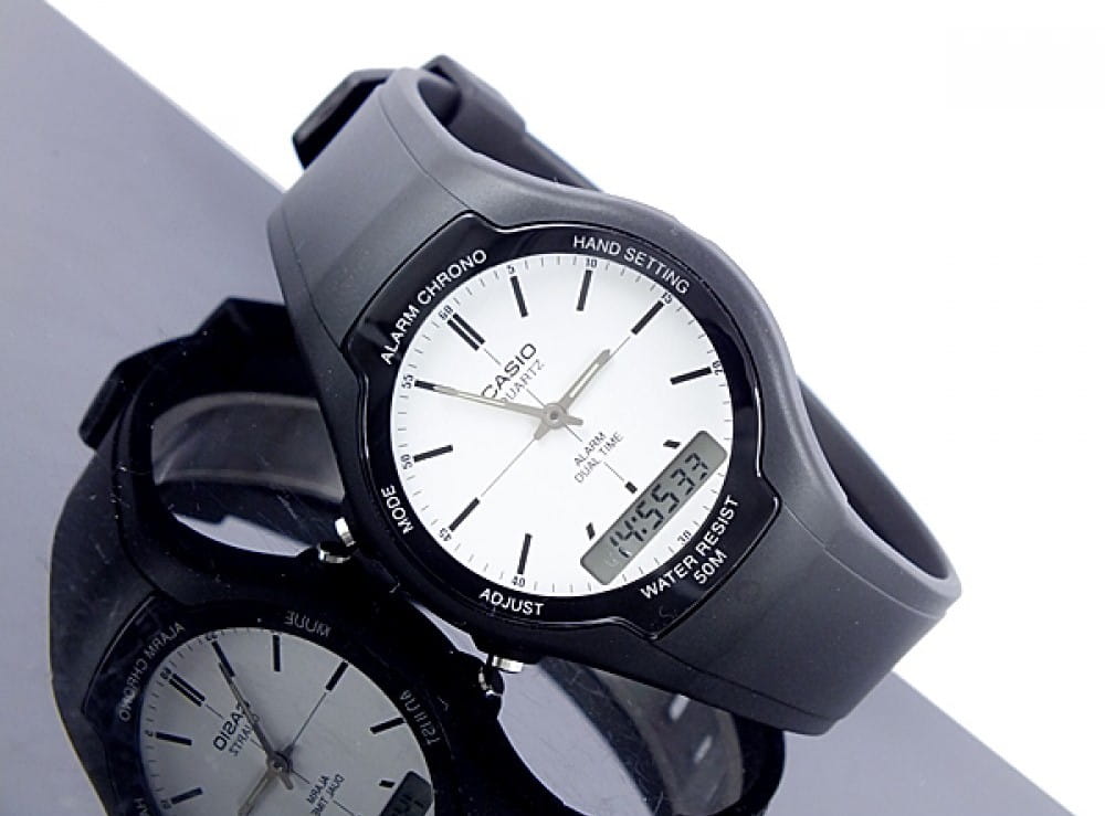 Casio Casio Illuminator AW-90H-7BVDF (AW-90H-7B) мужские часы белый циферблат на запястье