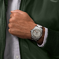 Часы Breitling Avenger II GMT A32390111G1A1 фото 2